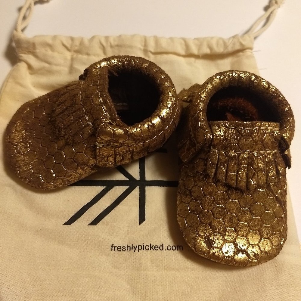 Freshly Picked Moccs EUC size 1